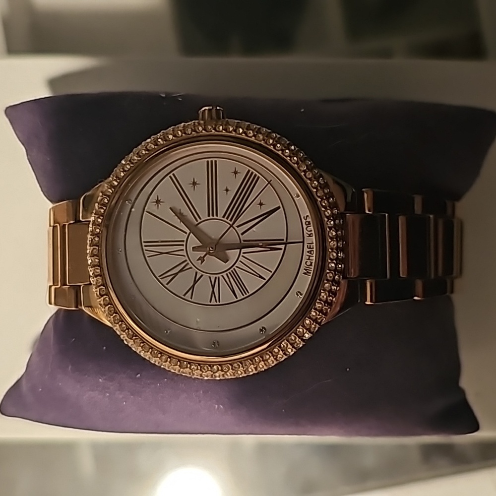 Mk Watch - image 2